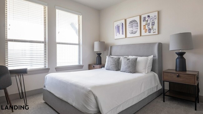 Building Photo - 12500 Shadowglen Trce Unit 9203