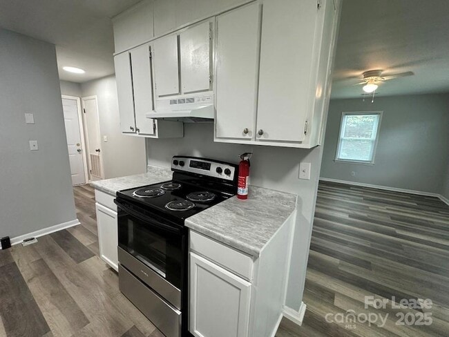 Photo - 48708 US-52 Unit 17