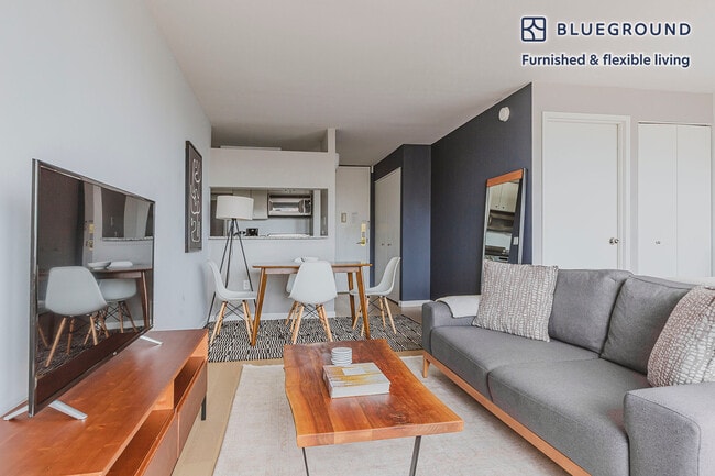 Photo - 1 Union Square South Unit FL21-ID95