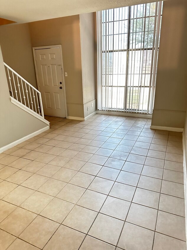 Floor Plan - New York - R