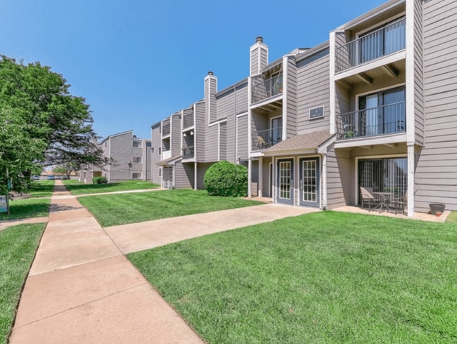 Beautiful Grounds - The Club at Cherry Hills Apartments