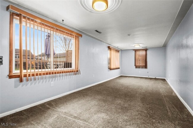 Photo - 1553 Bancroft Ave