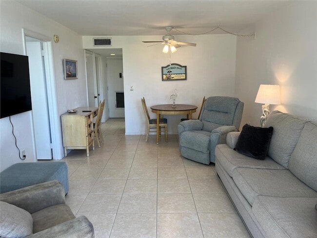 Photo - 612 Bird Bay Dr S Unit 112