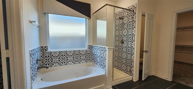 Photo - 201 Water Grass Trl