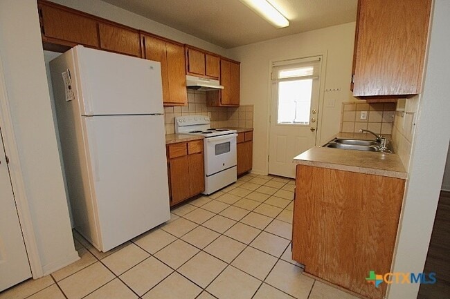 Photo - 305 Cedar Ridge Dr Unit B