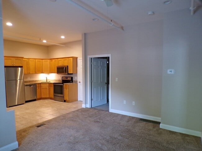 Photo - 1072 Washington St Unit 3