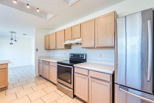 Photo - 17924 Narsitin Ln