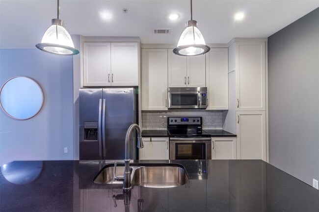 Photo - 5609 SMU Boulevard Unit 305