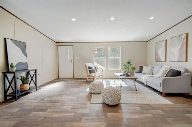 Photo - 146 Shadow Oak Dr