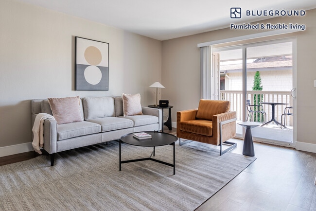 Building Photo - 950 E Hillsdale Blvd Unit FL3-ID2054