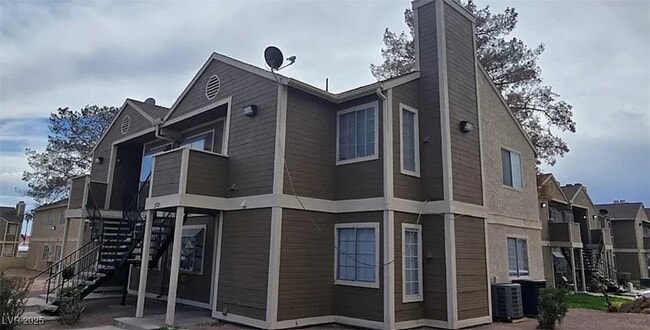 Photo - 2722 Alicialynn Way