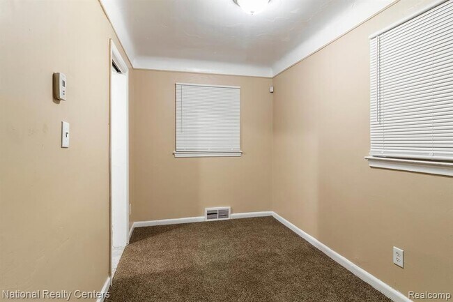 Photo - 15391 Appoline St