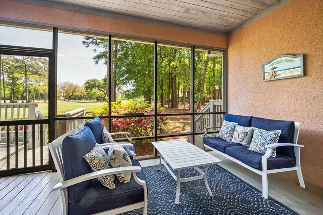 Photo - 235 Golden Bear Dr Unit ID1253461P