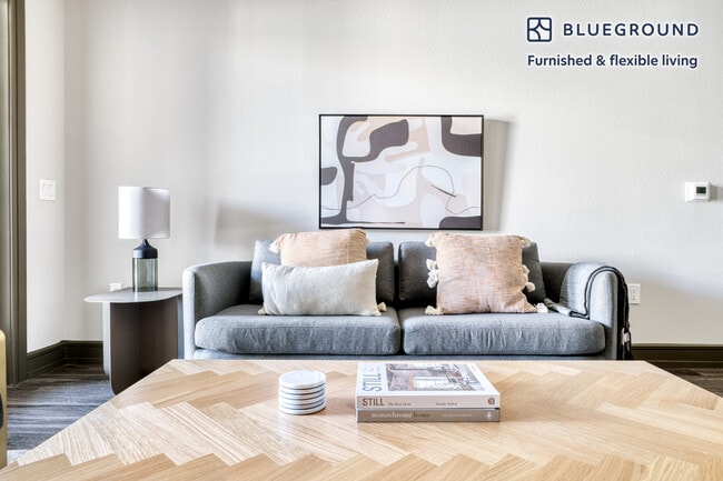 Photo - 3201 Esperanza Crossing Unit FL5-ID178