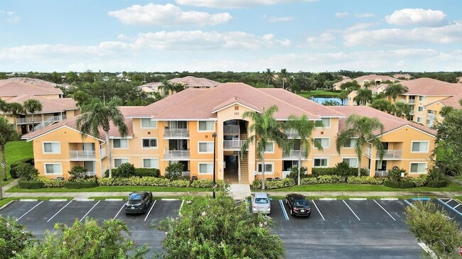 Building Photo - 181 SW Palm Dr Unit 304