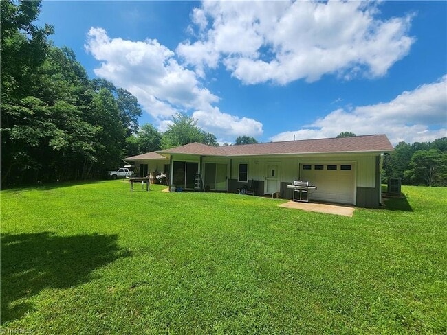 Building Photo - 59 Pear Tree Ln