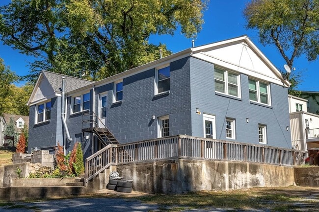 Photo - 1010 Carolyn Ave