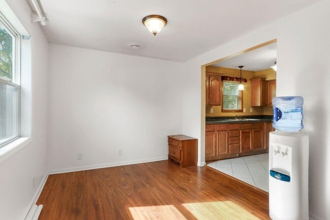 Photo - 1006 Bailey Rd