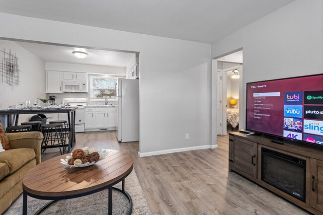 Photo - 928 W Browning St Unit ID1296526P