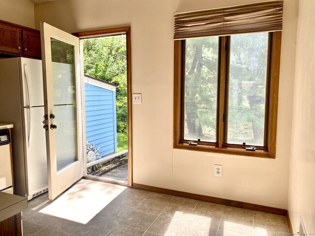 Photo - 101 Copper Beech Dr