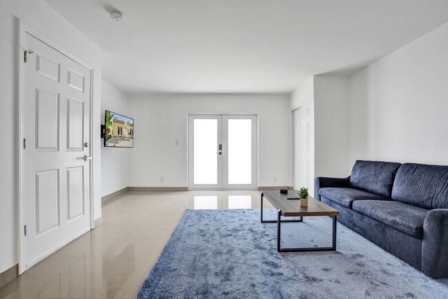 Photo - 905 N Federal Hwy Unit SI ID1504069P