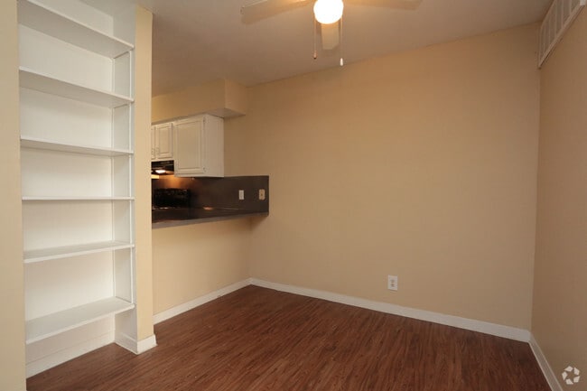 Dining Area - Vista Pointe Apartments