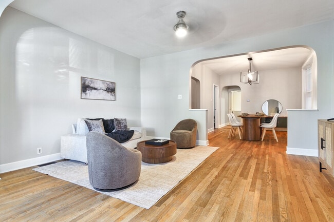 Photo - 3547 N Albany Ave Unit ID1359758P