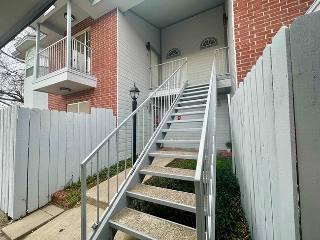 Photo - 1205 International Blvd Unit 20