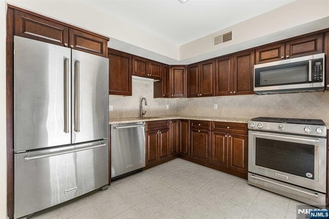 Photo - 6-04 Cross Meadows Unit 1X