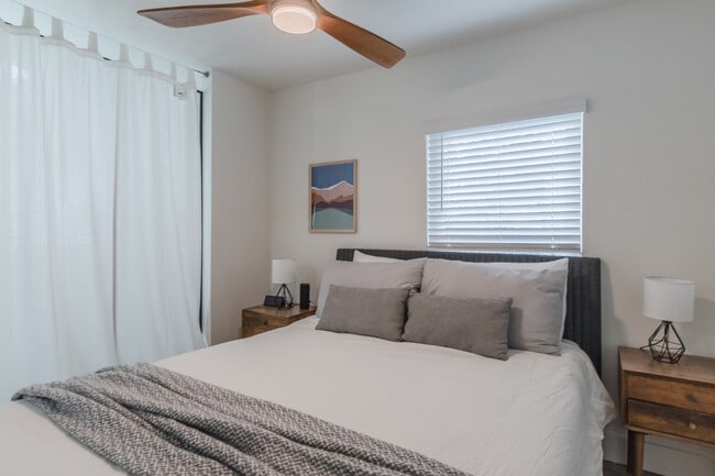 Photo - 2710 Amherst Ave Unit ID1018188P