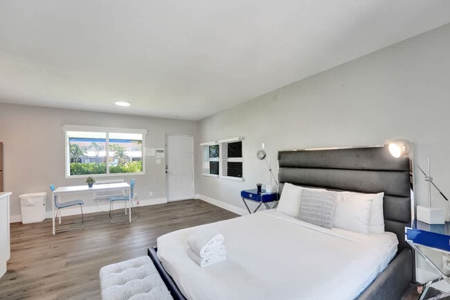 Photo - 3204 NE 9th St Unit SI ID1503962P