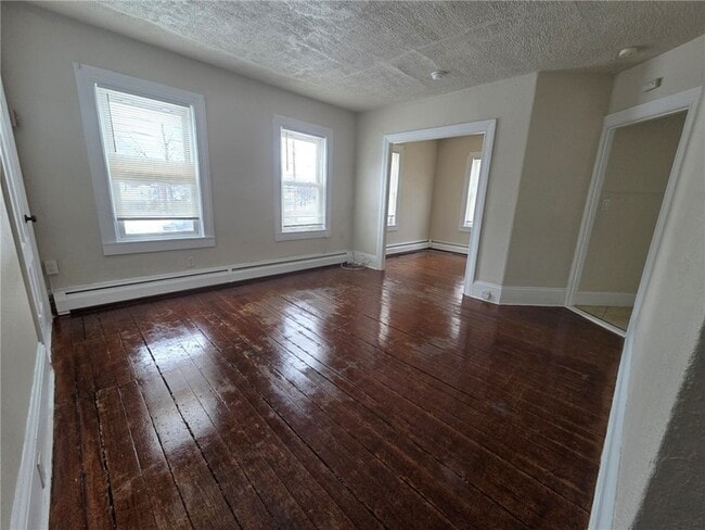 Photo - 292 Pleasant St