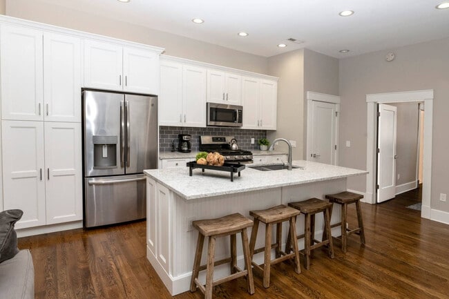 Photo - 800 Broadway-SI ID1624839P Unit SI ID1624839P