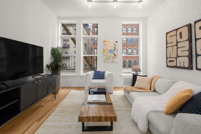 Photo - 69 Leonard St Unit ID1255361P