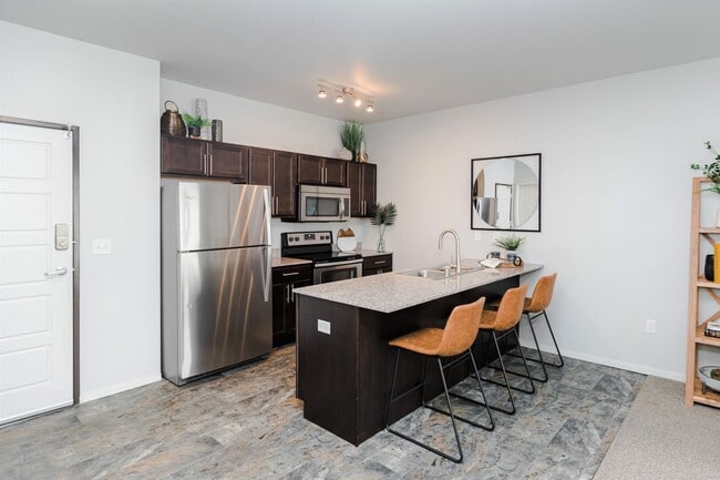 Photo - Kascade Place Apartments