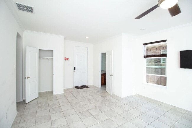 Photo - 17403 Headstock Rd