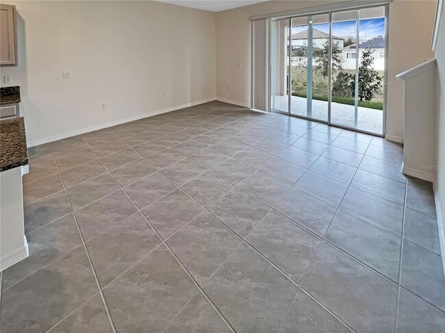 Photo - 1264 Draintree St