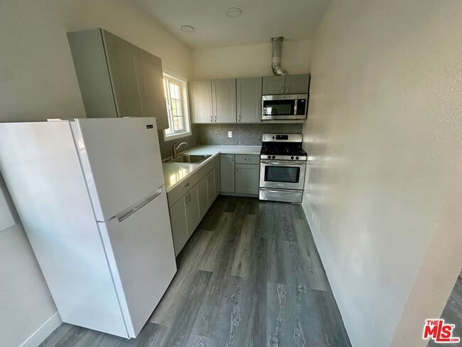 Photo - 1762 1/2 N Las Palmas Avenue
