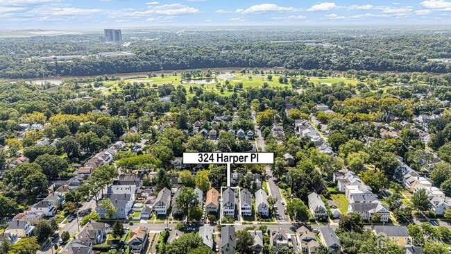 Photo - 324 Harper Pl Unit 2