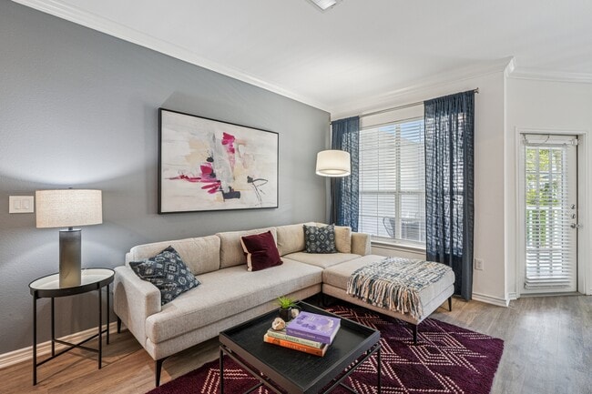 Photo - Lodge at Southpoint