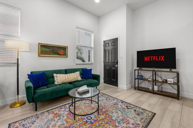 Photo - 1862 6th St Unit ID1287530P