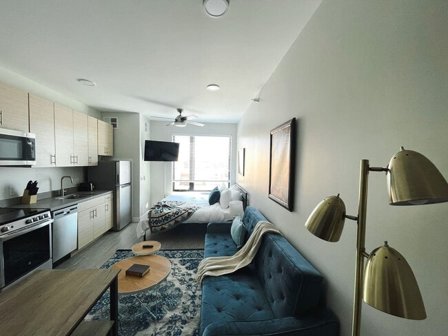 Building Photo - 2530 University Ave Unit SI ID1534883P