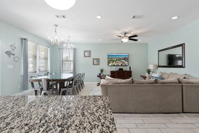 Building Photo - 94 Dolphin St Unit ID1285918P