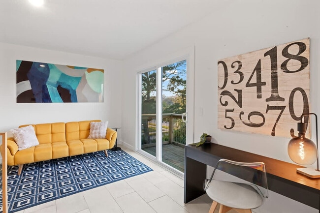 Photo - 38 Colony St Unit SI ID1578520P