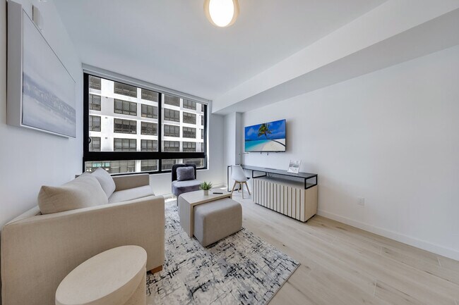 Photo - 36 NE 2nd St Unit SI ID1507403P