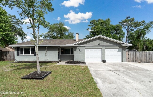 Building Photo - 972 Dostie Cir
