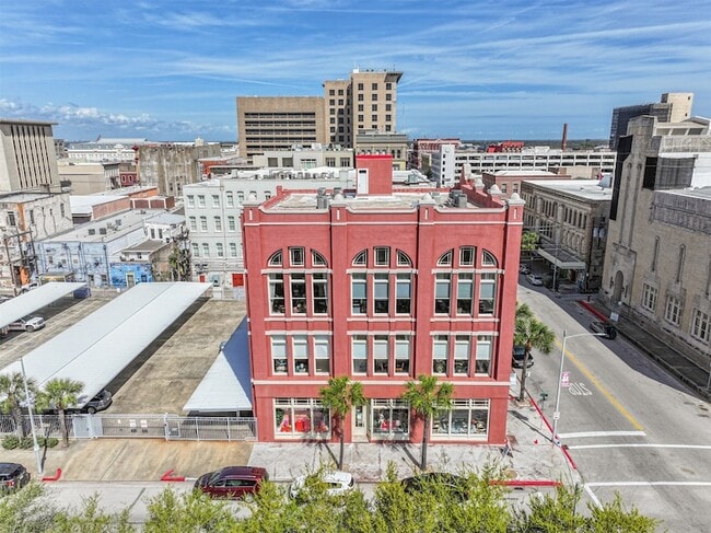 Building Photo - 525 22nd St Unit 4