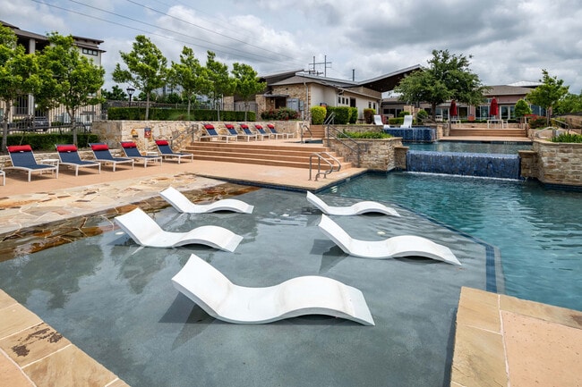 Photo - Villas on the Hill