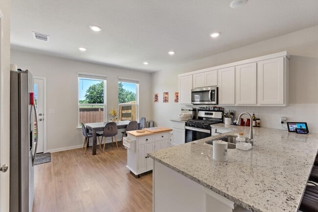 Photo - 8306 Haflinger Dr