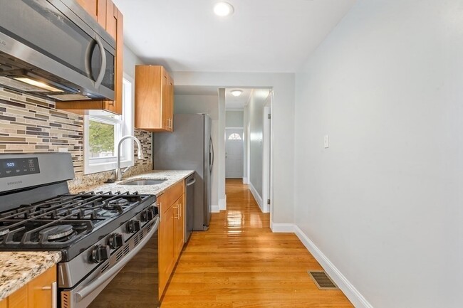 Photo - 79 Derby St Unit 1